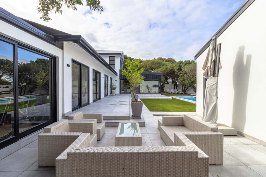 4 Bedroom Property for Sale in Vermont Western Cape